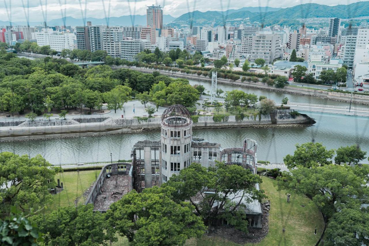 Sheraton Grand Hiroshima Hotel Exterior foto